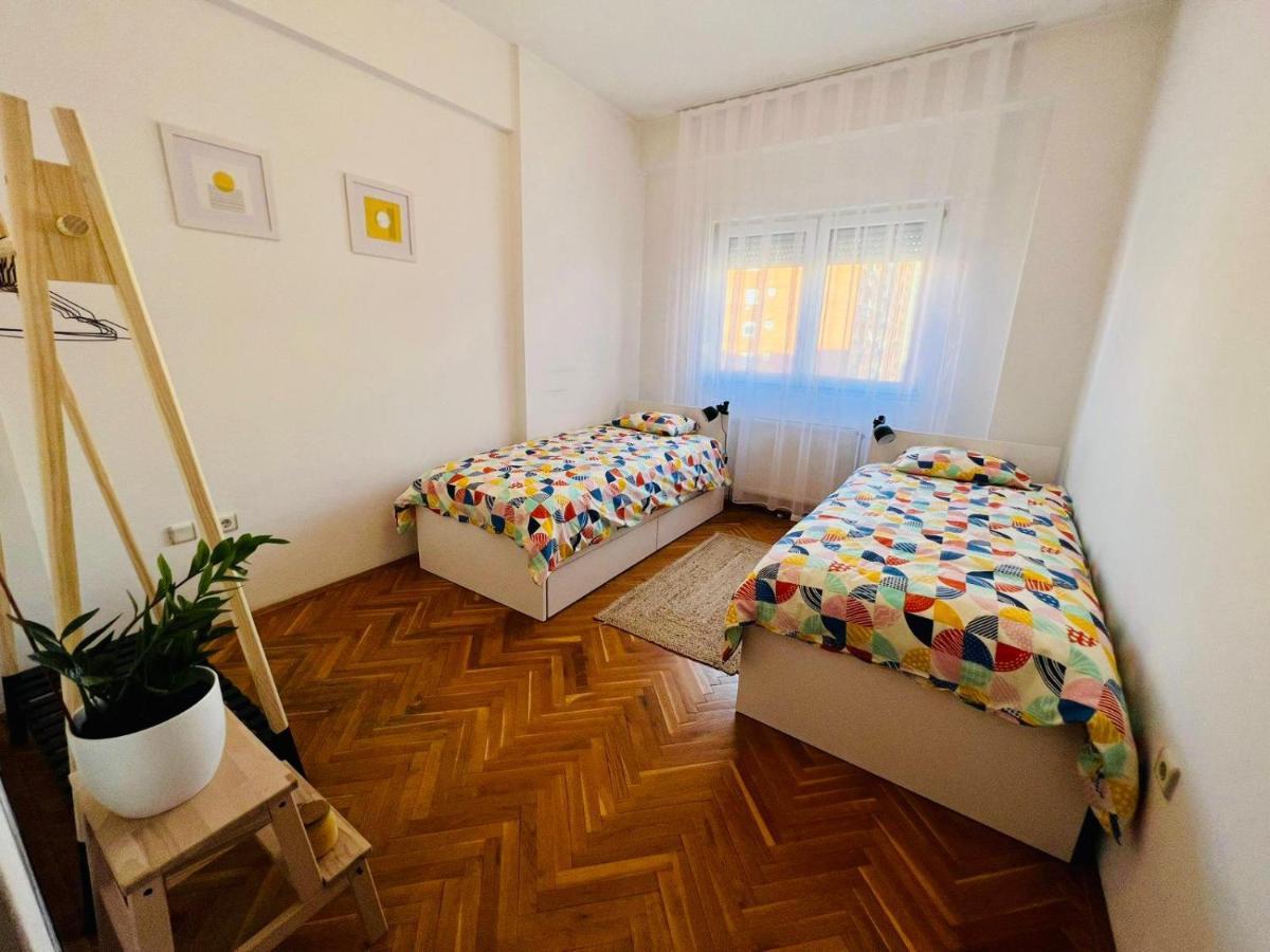 My Home In Prishtina - Spacious & Cozy 2Br Apartment With Balcony Приштина Екстер'єр фото