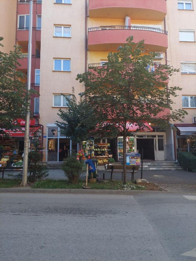 My Home In Prishtina - Spacious & Cozy 2Br Apartment With Balcony Приштина Екстер'єр фото